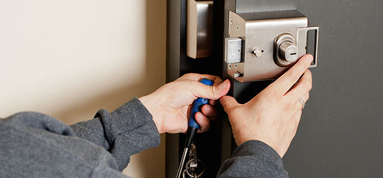 Deadbolt Lock Installation Lynwood
